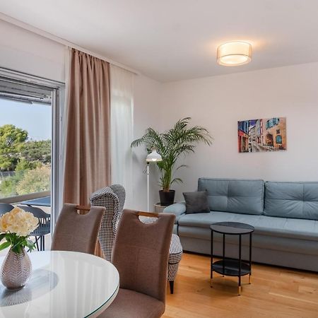 Solu Apartment Promajna Eksteriør bilde